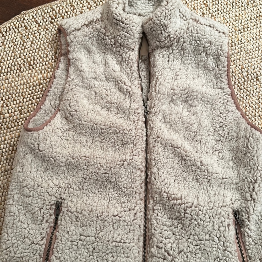 Thread & Supply Vest~ size Large
